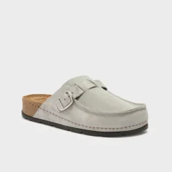 bora moccasin